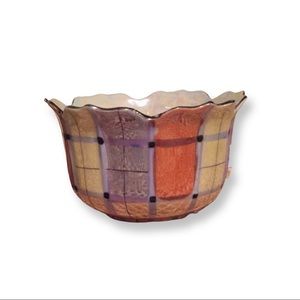 Goldcastle Plaid Lustreware Scalloped Edge Dish